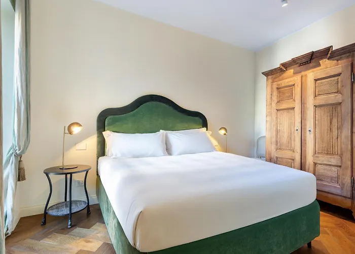 De Sonnaz A Apartment Turin